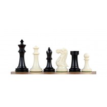 Фигуры для игры в шахматы изготовленные из пластика