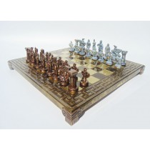 Особенные шахматы спартанский воин в деревянном футляре коричневые 28x28 см